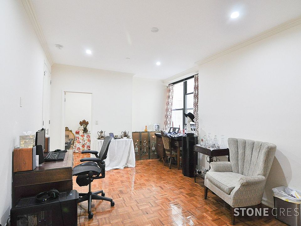 1st image of 304 W 92nd St APT 3E