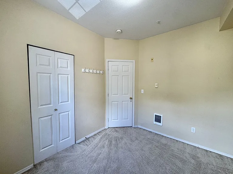 1800 NE 40th St #A6 — Photo 10