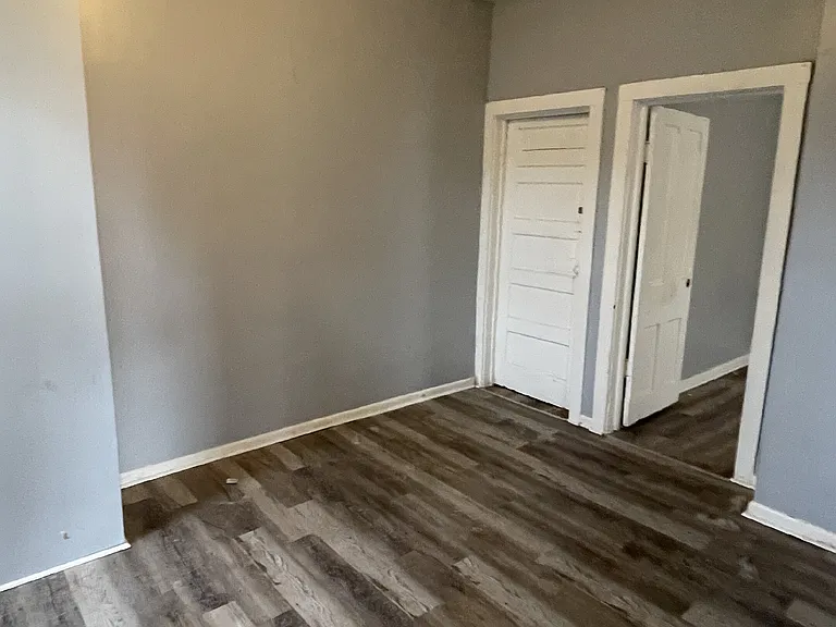 139 N Water Ave #2 — Photo 17