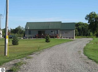 5307 Town Hall Rd, Hale, MI 48739