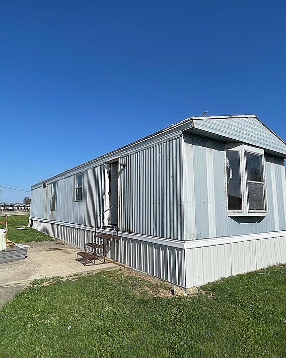 1st image of 300 Clay St #34