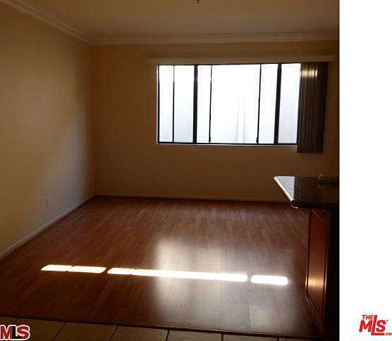 2nd image of 1726 Winona Blvd APT 206