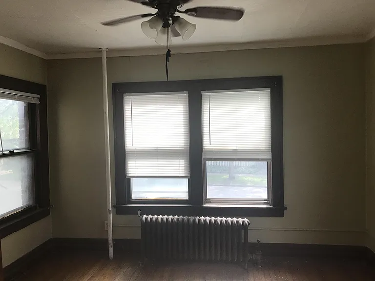 2500 Kingman Blvd — Photo 4