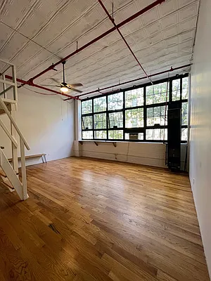 Rented by Outlive | media 4