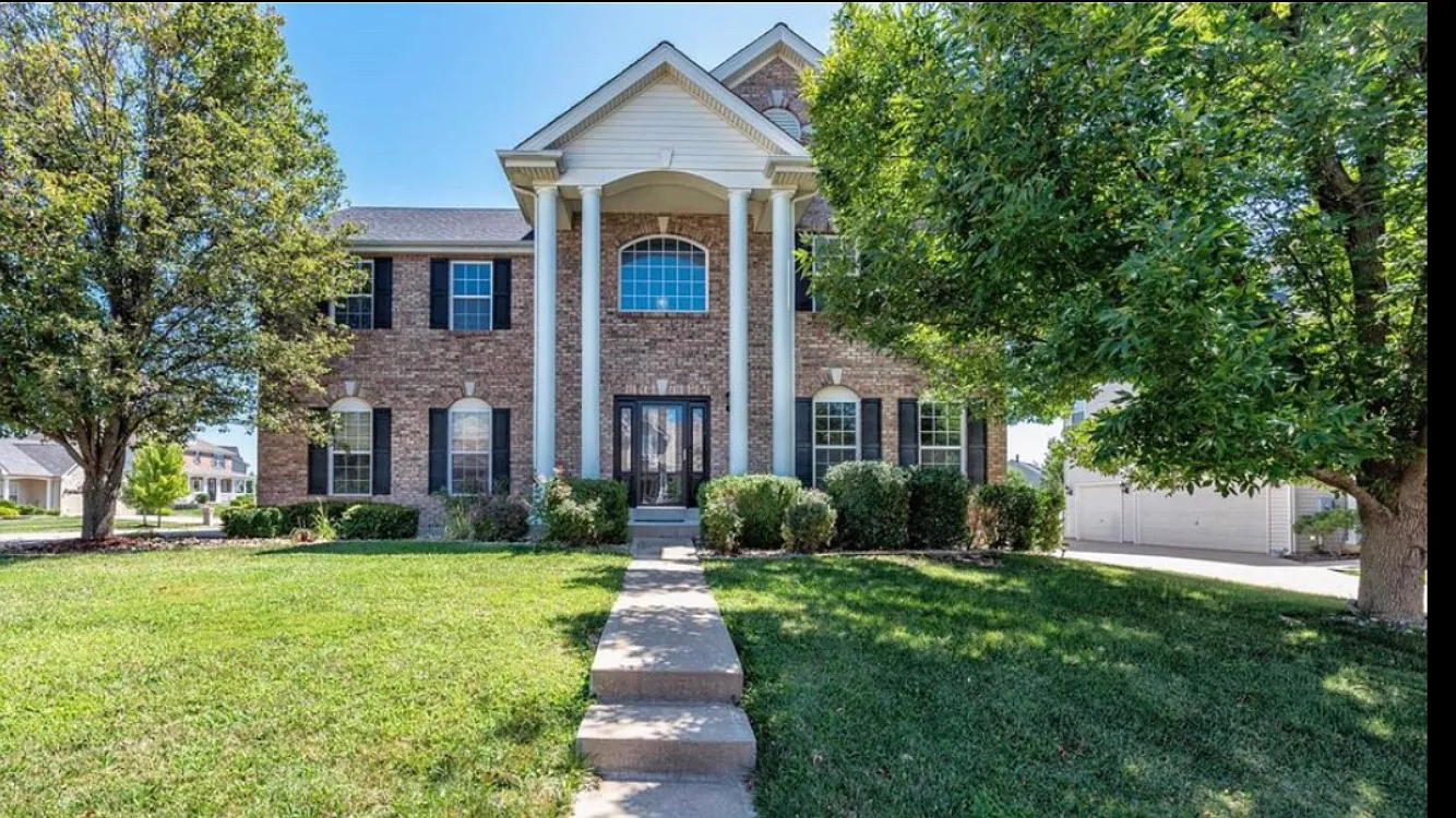 4 bed, 3234 sqft, $3,500 — Photo 1