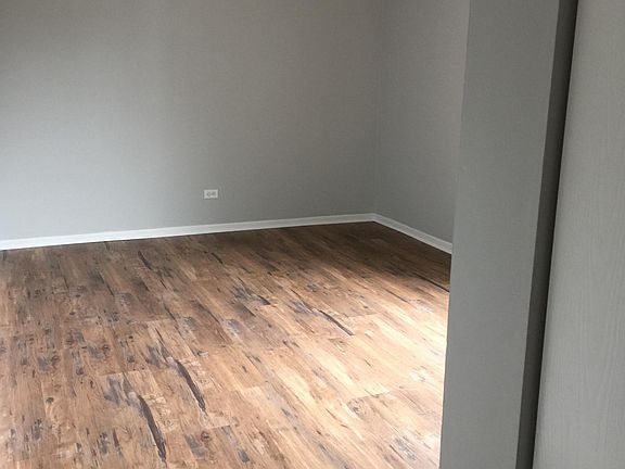 4th image of 4945 Regal Ct APT 217