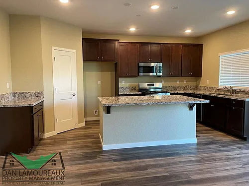 2121 Millsap Pl Photo 1