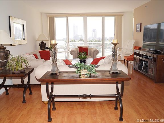 3rd image of 7000 Island Blvd APT 605