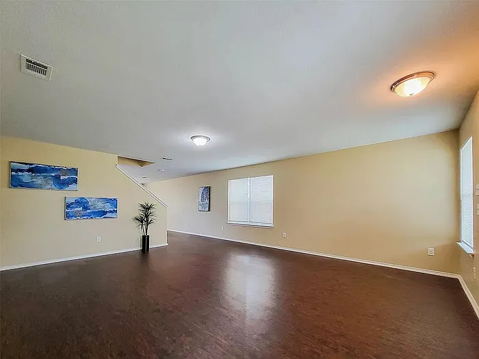 1705 Wickham Dr — Photo 4