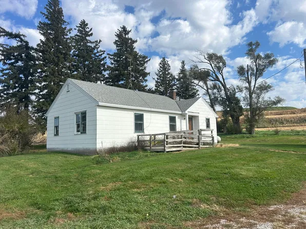 26477 230th St, Underwood, IA 51576