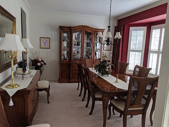 Formal dining room