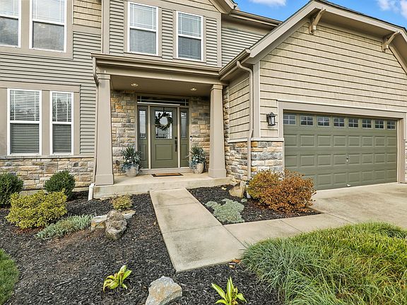 2nd image of 10213 Highmeadow Ln