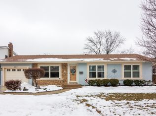 343 Brighton Rd, Elk Grove Village, IL 60007