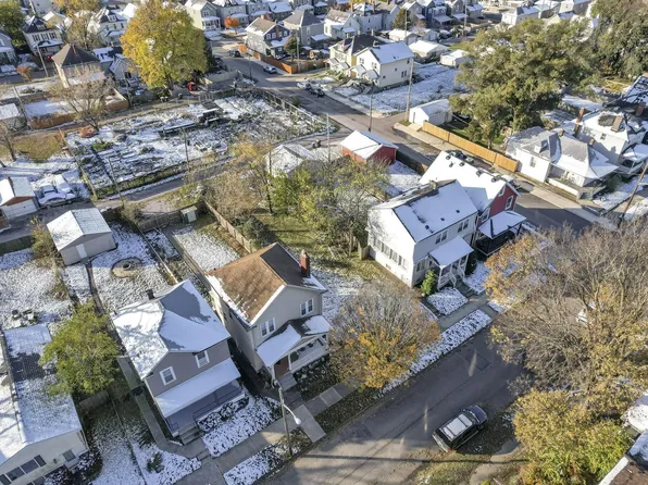 565 E Mithoff St, Columbus, OH 43206