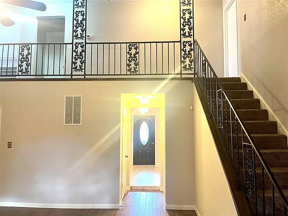 4th image of 10738 Sagewind Dr