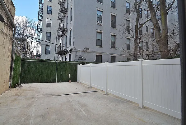 Rented by Hagstrom Management Inc | media 13