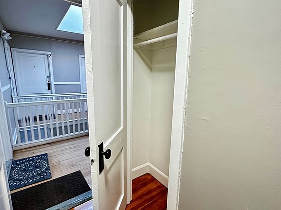 5th image of 22-38 W School St #5