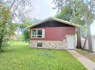 1408 11th St S, Virginia, MN 55792