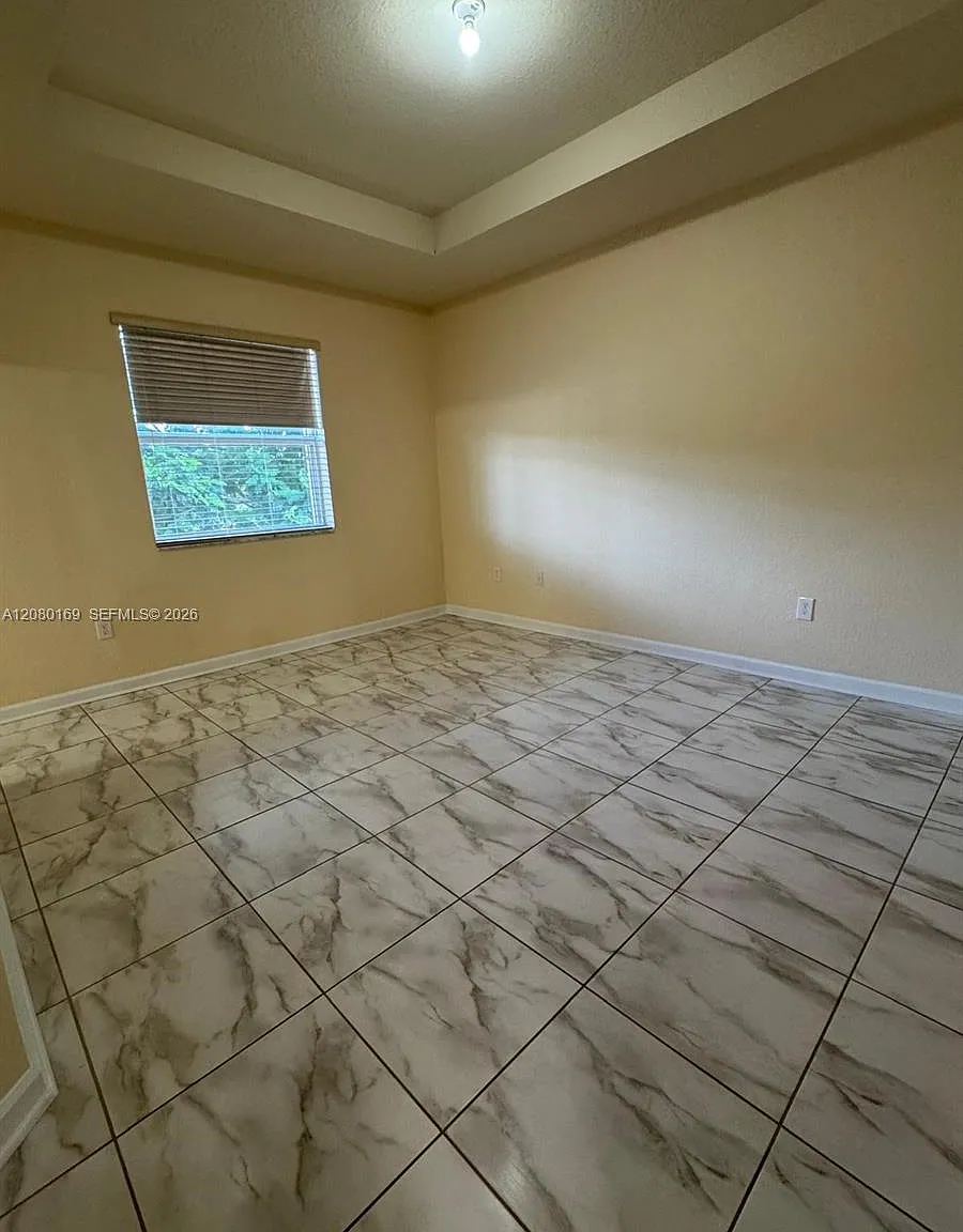 3 bed, 2.5 bath, 1619 sqft, $3,500 — Photo 3