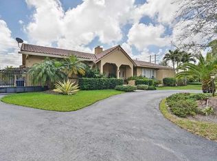 10700 SW 131st Ter, Miami, FL 33176
