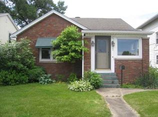 640 17th Ave, East Moline, IL 61244