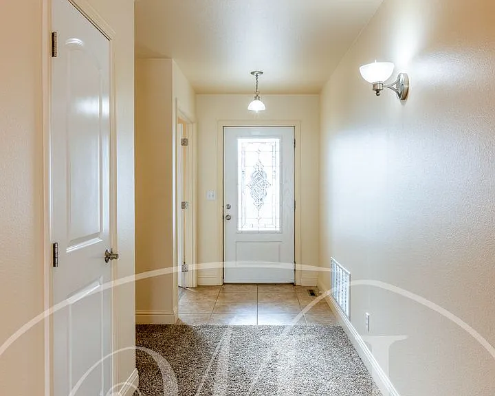 741 SE Magnoni Dr — Photo 5