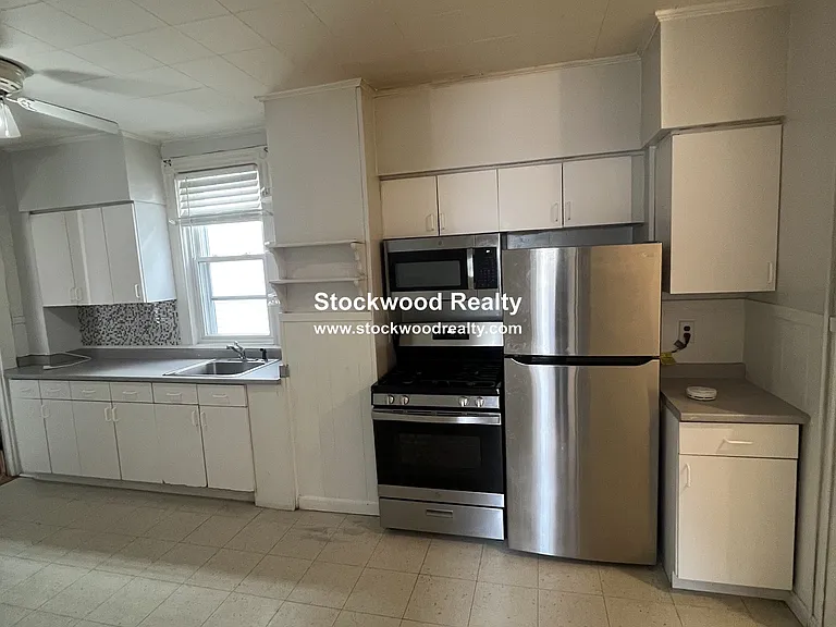 109 Wordsworth St #1 — Photo 4