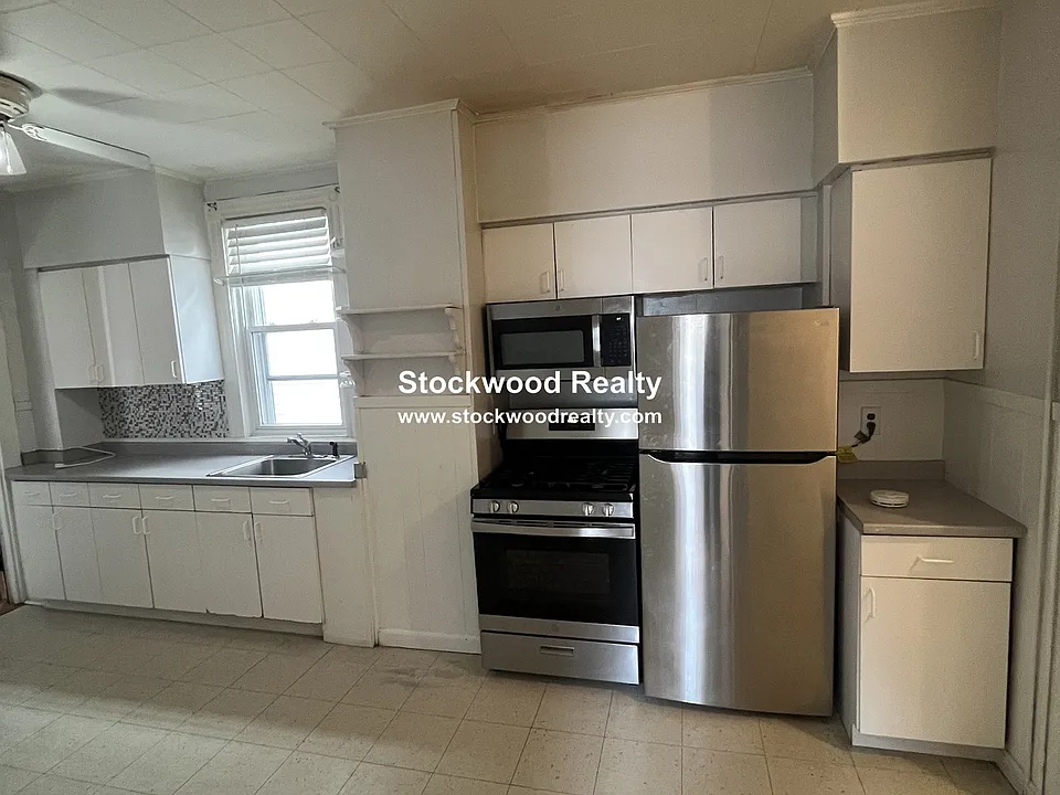 109 Wordsworth St #1