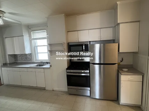 109 Wordsworth St Unit 1, Boston, MA 02128