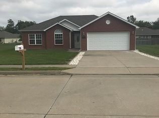 125 Arnold Dr, Holts Summit, MO 65043