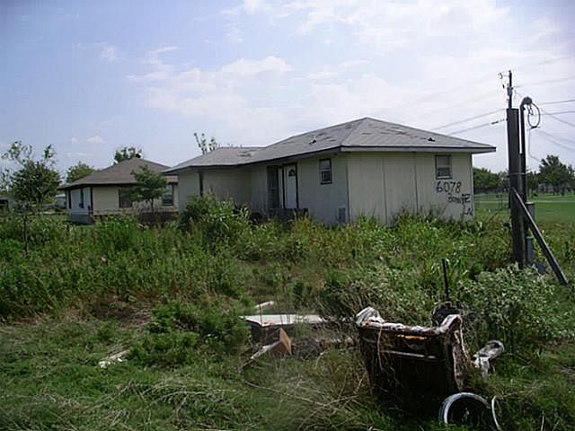 2nd image of 6078 Bowie Ln