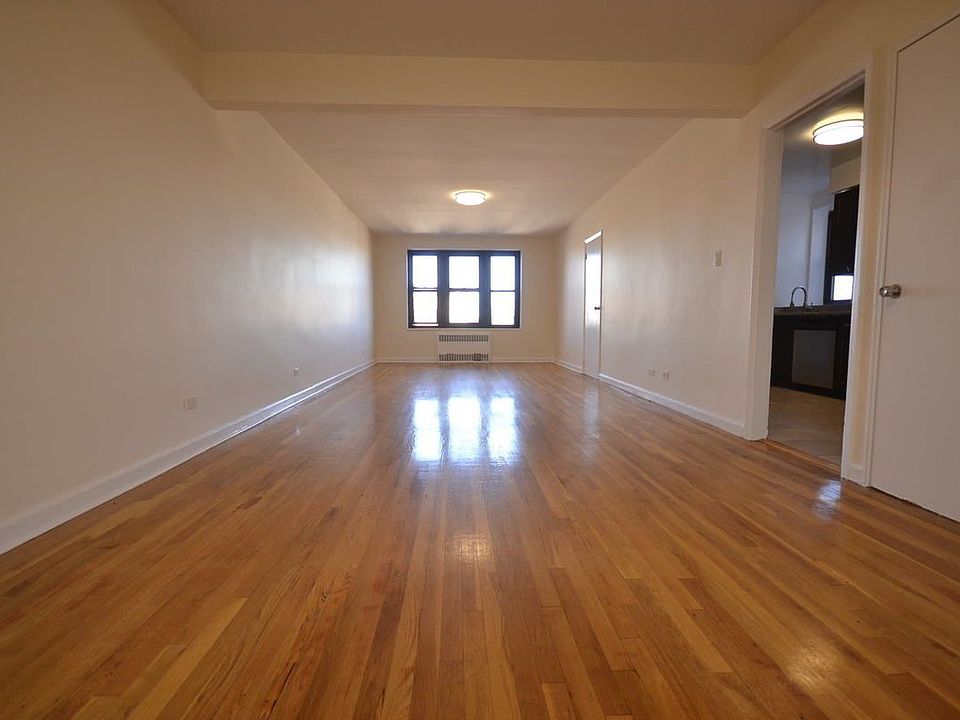 1st image of 3415 Parsons Blvd APT 6R