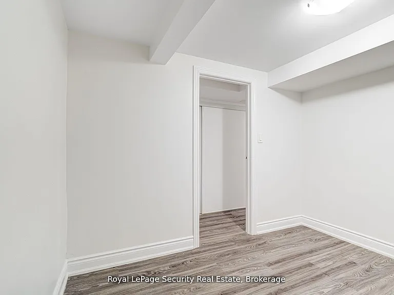 706 Gladstone Ave #LOWER — Photo 20