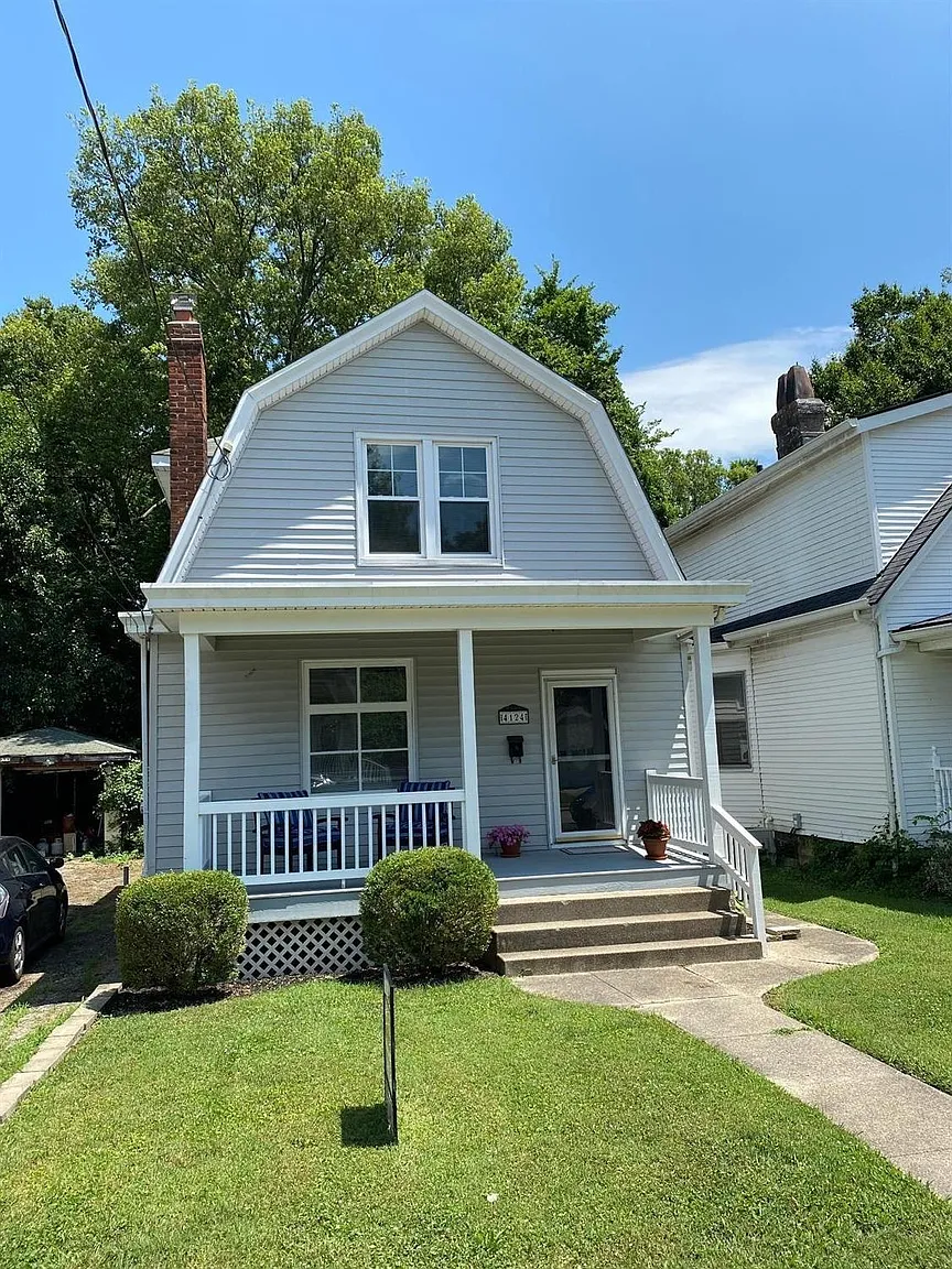 4124 Maple Dr photo 1