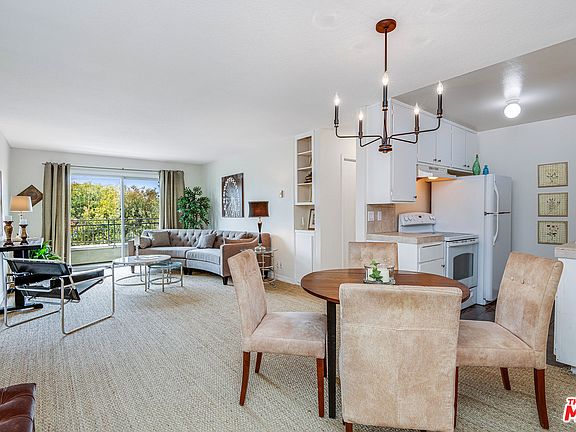 4th image of 1440 23rd St APT 221