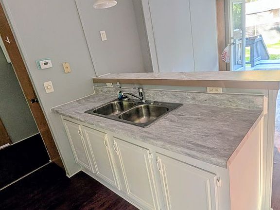 Kitchen Sink Counter