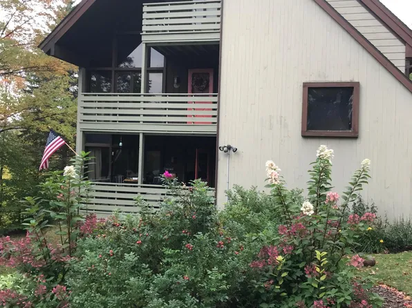 399 Village Rd #1G1, Warren, VT 05674