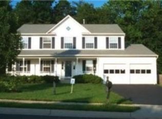 5090 Leatherback Rd, Woodbridge, VA 22193