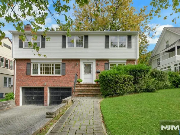 121 Christie Street, Leonia, NJ 07605