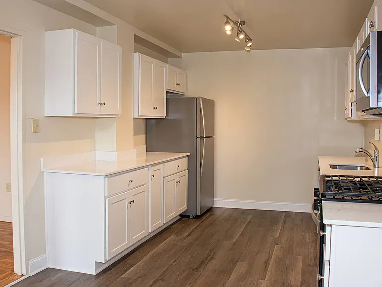Thomas Wynne Apartments — Photo 78