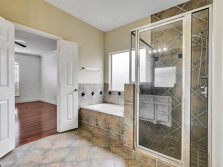 4409 Juan Carlos Ct — Photo 20