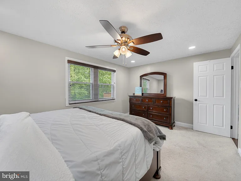 3806 Candlelight Ct — Photo 21