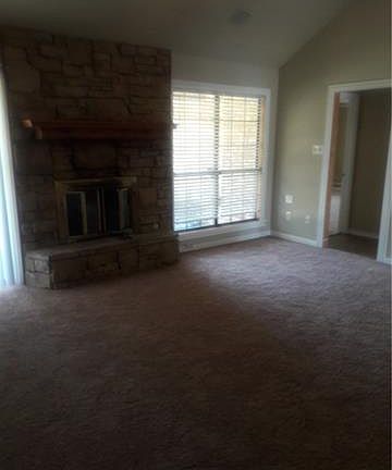 3rd image of 104 Driftwood Ln