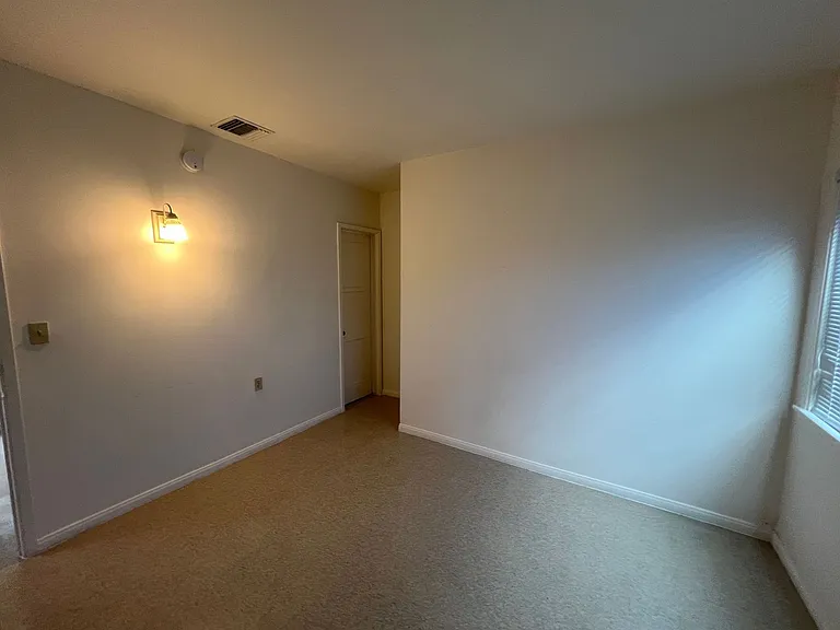 8206 N Wheatland Ave — Photo 12