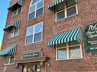 752 Mount Curve Blvd APT 2, Saint Paul, MN 55116