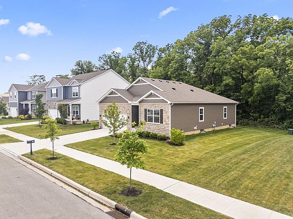 3rd image of 573 Penwell Dr