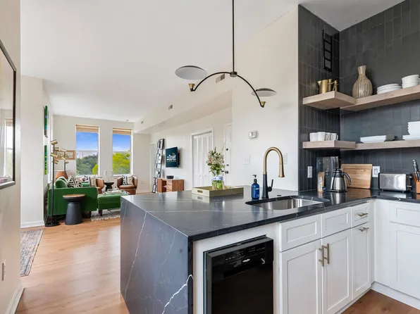 55 Ashley Ave APT 14, Charleston, SC 29401