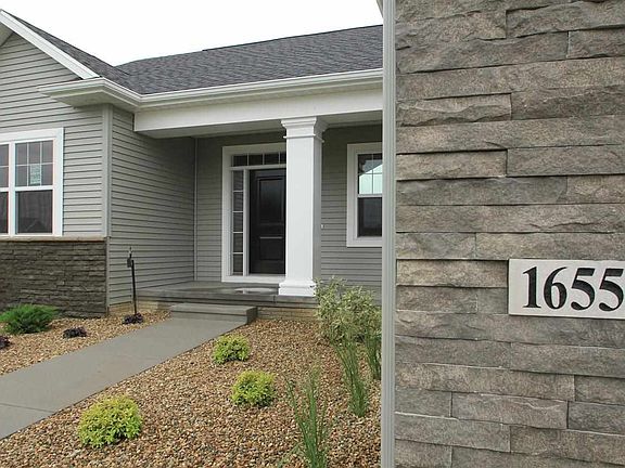 2nd image of 1655 Stone Creek Cir