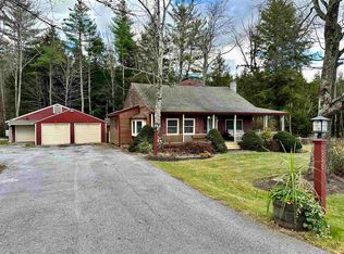 888 Middle Rd, North Clarendon, VT 05759