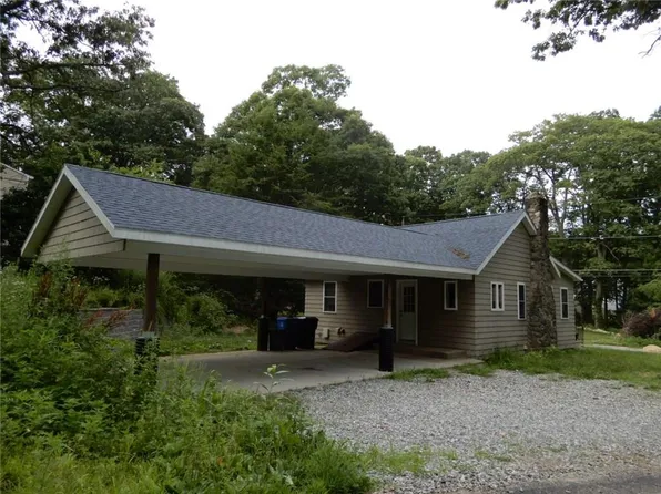 172 Leigh Rd, Cumberland, RI 02864